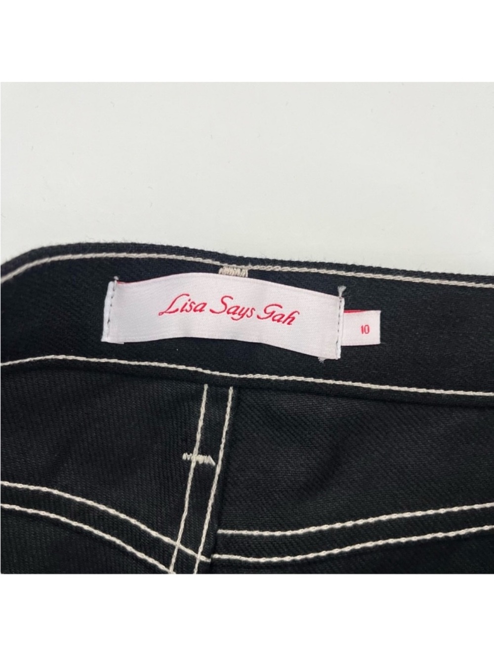 Lisa Says Gah Embroidered Shorts Black Denim NEW - Picture 3 of 7